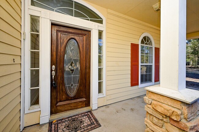 Foto del edificio - 26824 Victory Ln