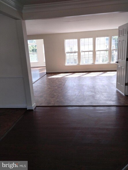 Building Photo - 5506 Silver Maple Lane