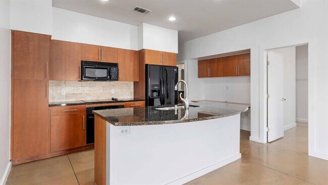 Foto del edificio - 2124 E 6th St