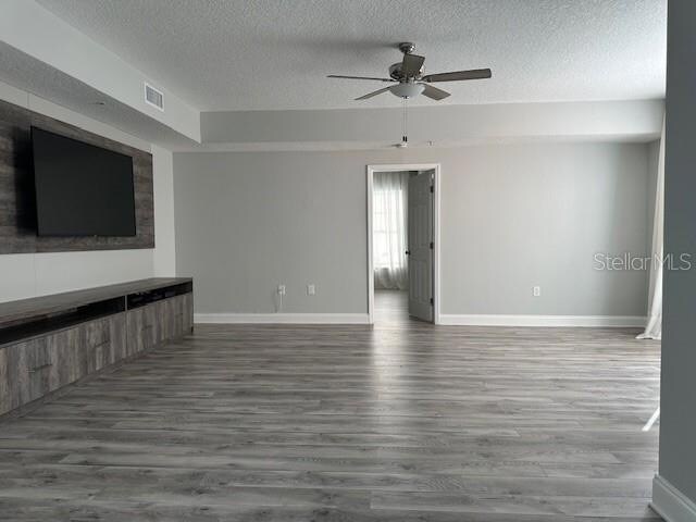Foto del edificio - 5530 Metrowest Boulevard Unit 20