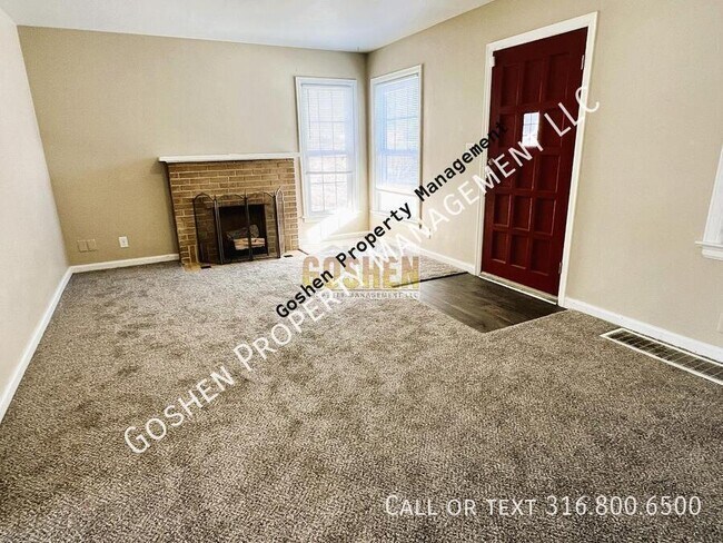 Foto del edificio - Brand New Carpet