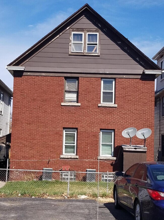 1545 La Salle Ave Unit 1 LOWER, Niagara Falls, NY 14301 Apartments in