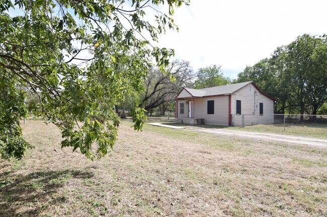 Building Photo - 116 Rocky Rd