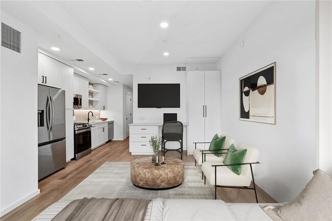 Building Photo - 1081 Juniper St NE