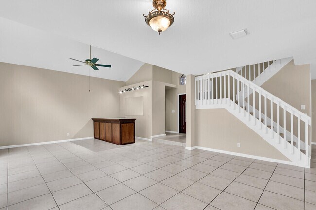 Building Photo - 3715 Torres Cir
