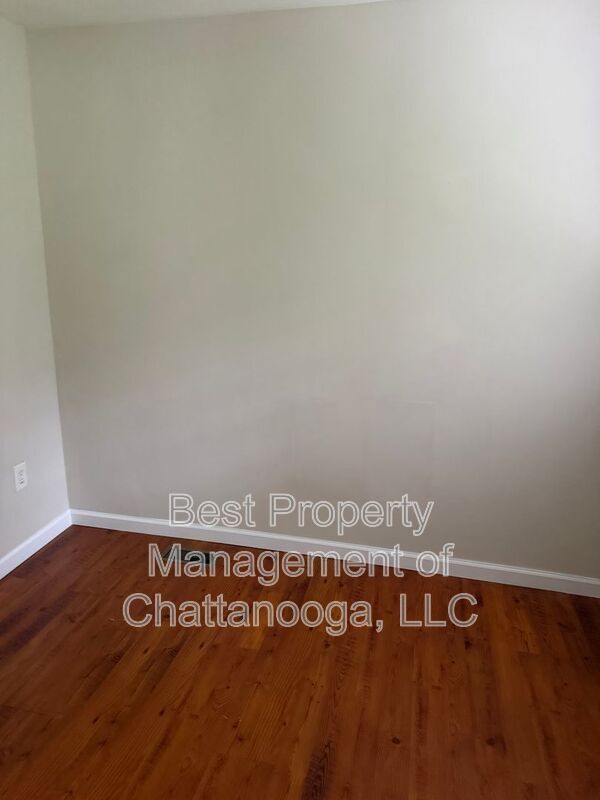 Building Photo - 133 Hogan Rd