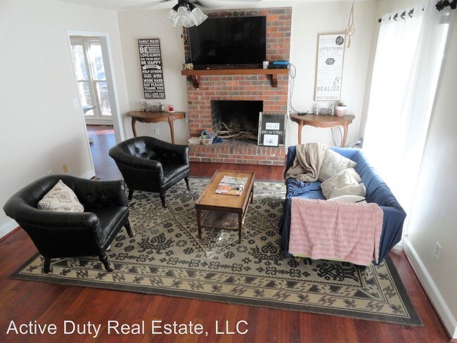 Building Photo - 128 Robinhood Dr