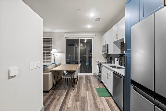 Foto del edificio - 2026 Clifton Ave