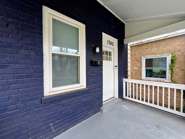 Foto del edificio - 1742 L St NE