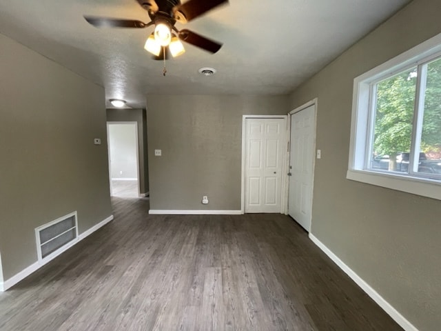 Foto del edificio - 1722 S Warren St