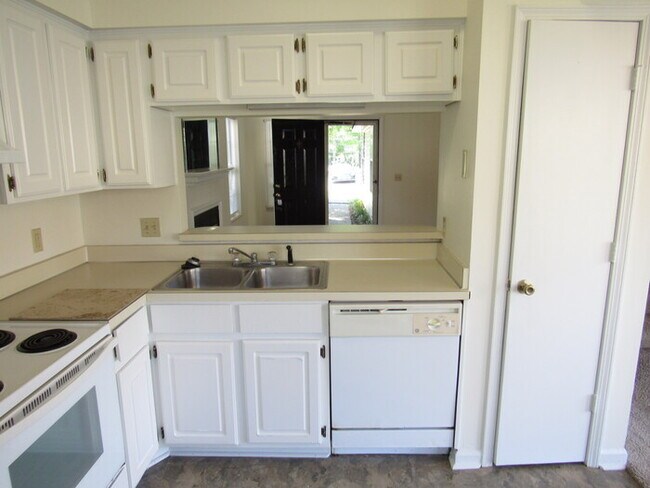 Foto del edificio - North Pointe home in Goodlettsville!