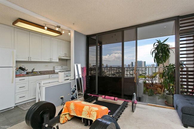 Building Photo - 1630 Liholiho St
