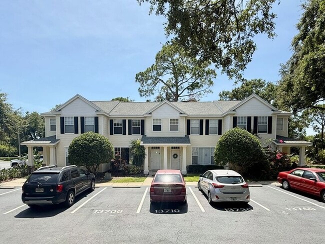 Foto del edificio - 13706 Forest Lake Dr