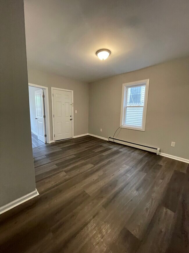 Foto del edificio - 690 S 18th St