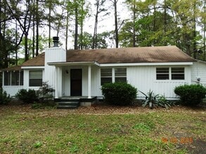 Building Photo - 224 Holly Hill Rd