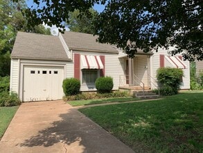 Building Photo - 1709 NW Euclid Ave