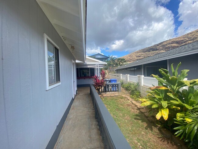 Foto del edificio - Three Bedroom Single Family in Village Pok...