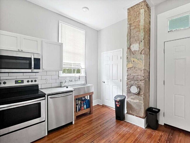 Foto del edificio - 1012 E Park Ave