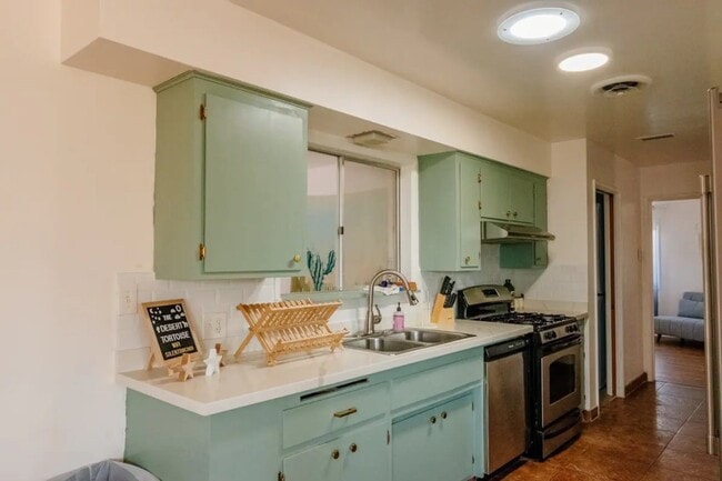 Foto del edificio - 61774 Terrace Dr