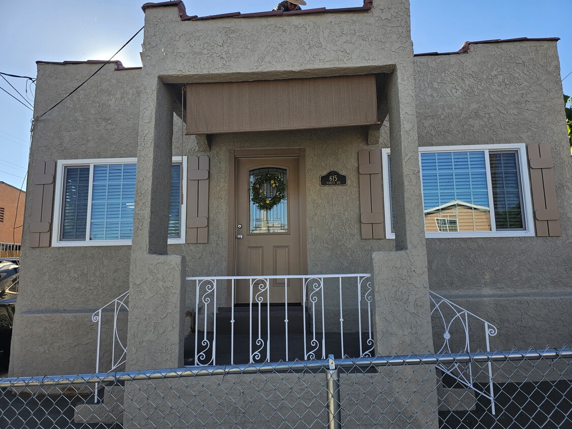 FRONT OF THE 3 BEDROOM HOUSE - 615 Forest Ave