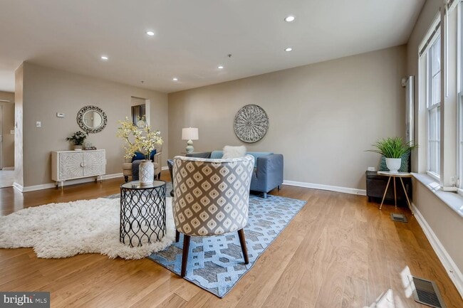 Building Photo - 6508 Kimono Ct