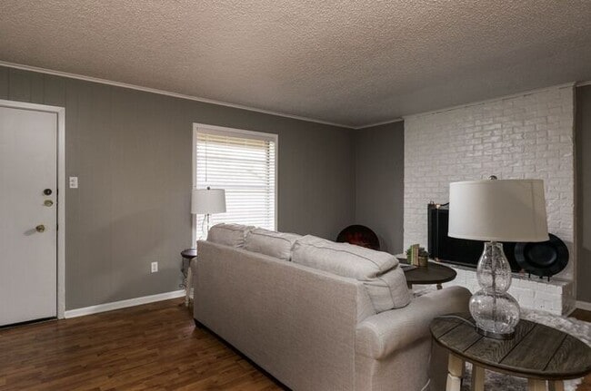 Building Photo - Tour Today: 2 Bedroom Town house for Rent ...