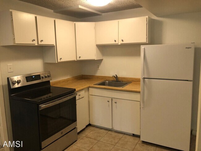Building Photo - 1 br, 1 bath House - 3632 Scott Street