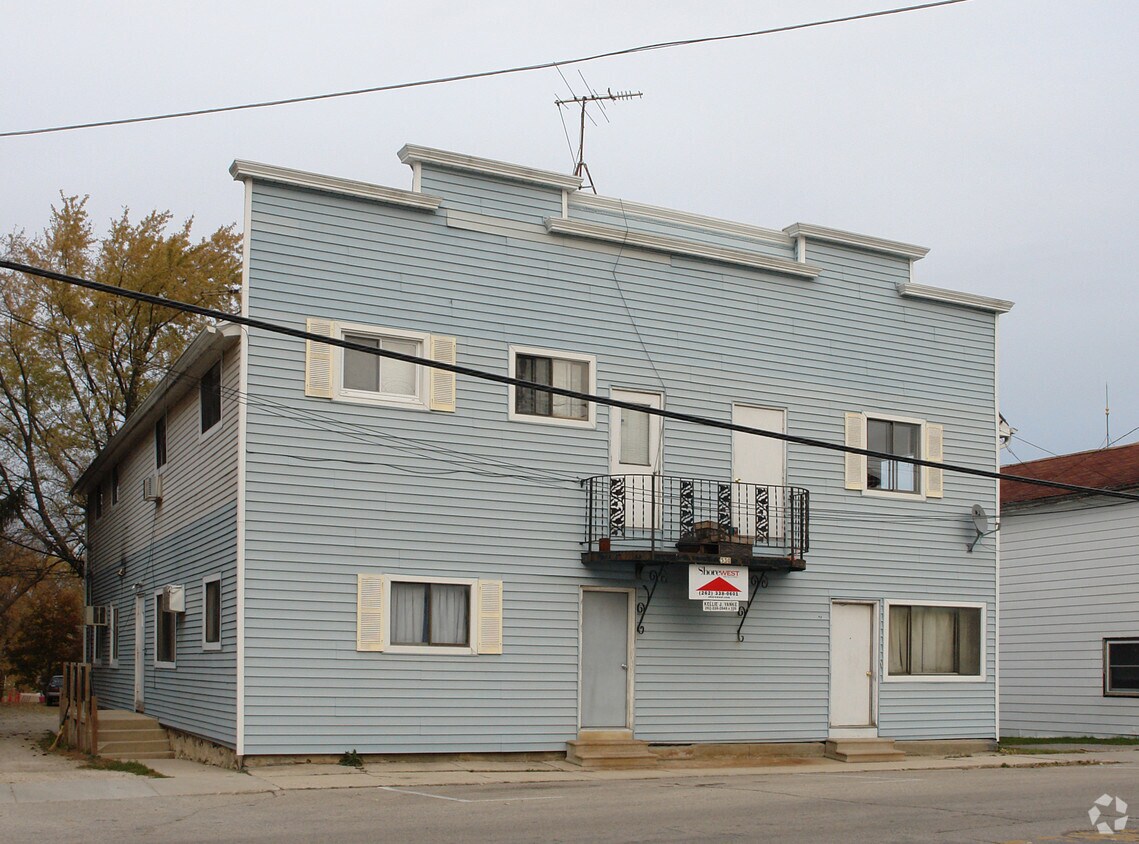 Building Photo - 530 Main St