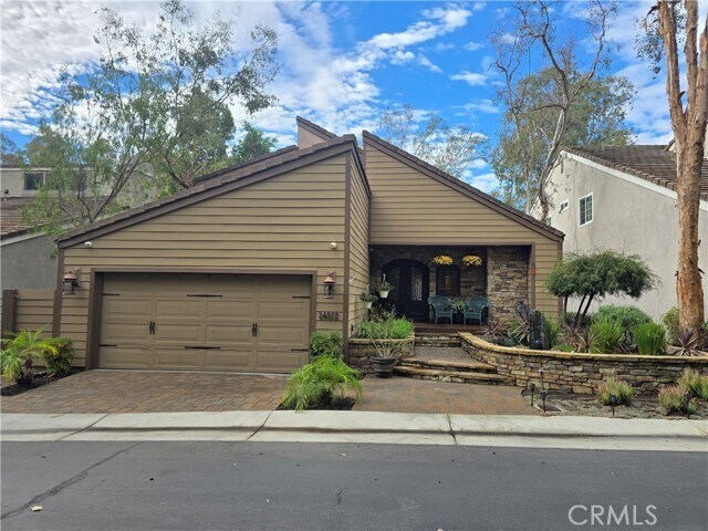 Foto del edificio - 24832 Forest Knoll Ln