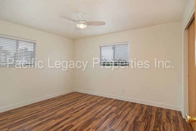 Building Photo - 228 Twin Oaks Ave