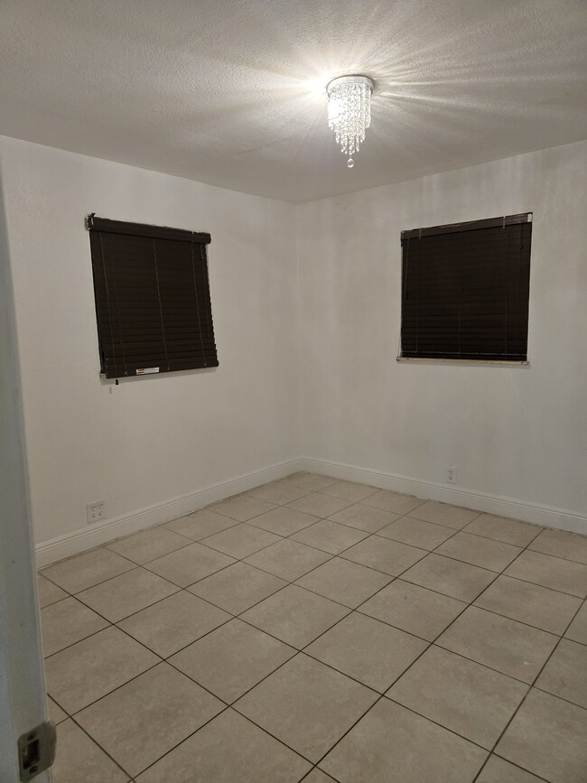 Foto del edificio - 8092 NW 14th Ct