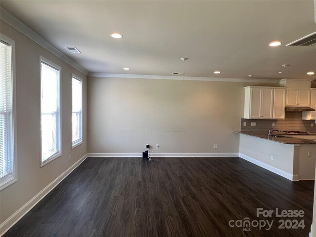 Building Photo - 10016 Tuckers Walk Ct NW