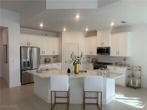 Building Photo - 16885 Fairgrove Way