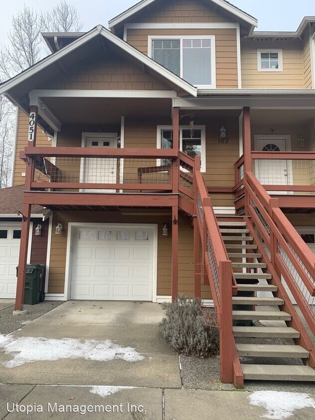 Primary Photo - 2 br, 2.5 bath House - 4051 Eliza Ave #102