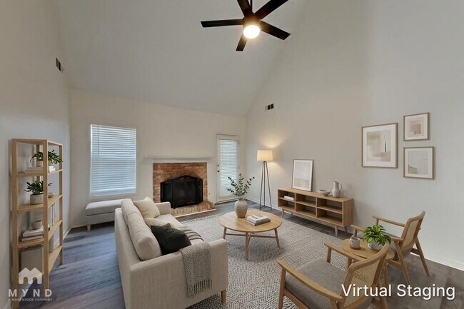 Foto del edificio - 204 Eagles Crest Ct
