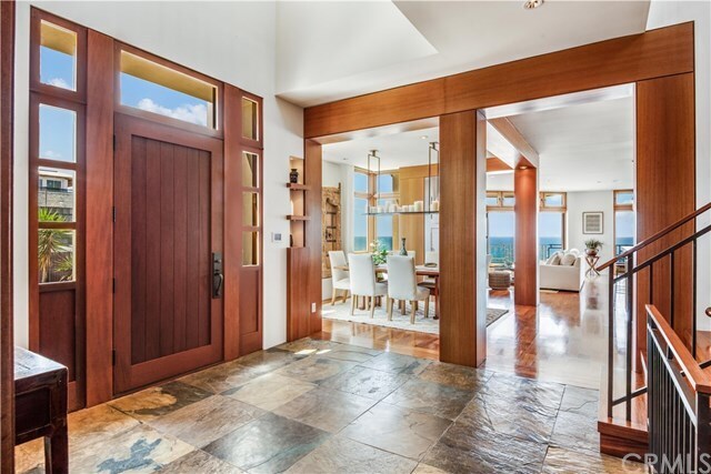 Foto del edificio - 3400 The Strand