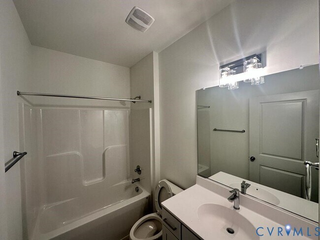 Foto del edificio - 7117 Leire Ln