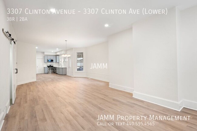 Foto del edificio - 3307 Clinton Ave