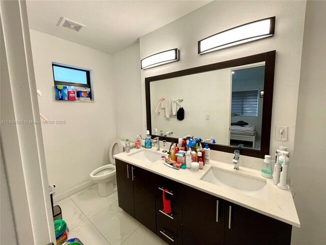 Foto del edificio - 2957 NW 45th St