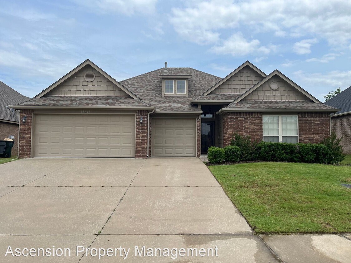Primary Photo - 4 br, 2 bath House - 11925 E 105th Ct N