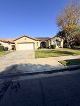 Building Photo - 11118 Snowcreek Falls Ave