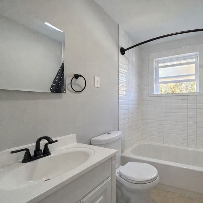 Baño2 - 509 Orchard Ave