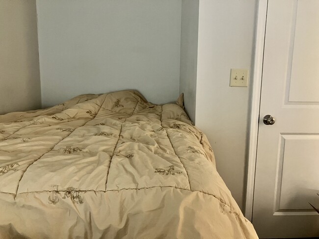 bedroom - 120 W Fowler Ave