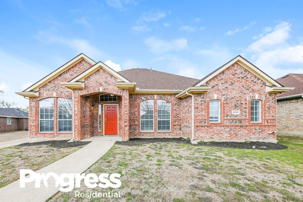 2233 Bridle Path Dr, Lancaster, TX 75146 House Rental in Lancaster