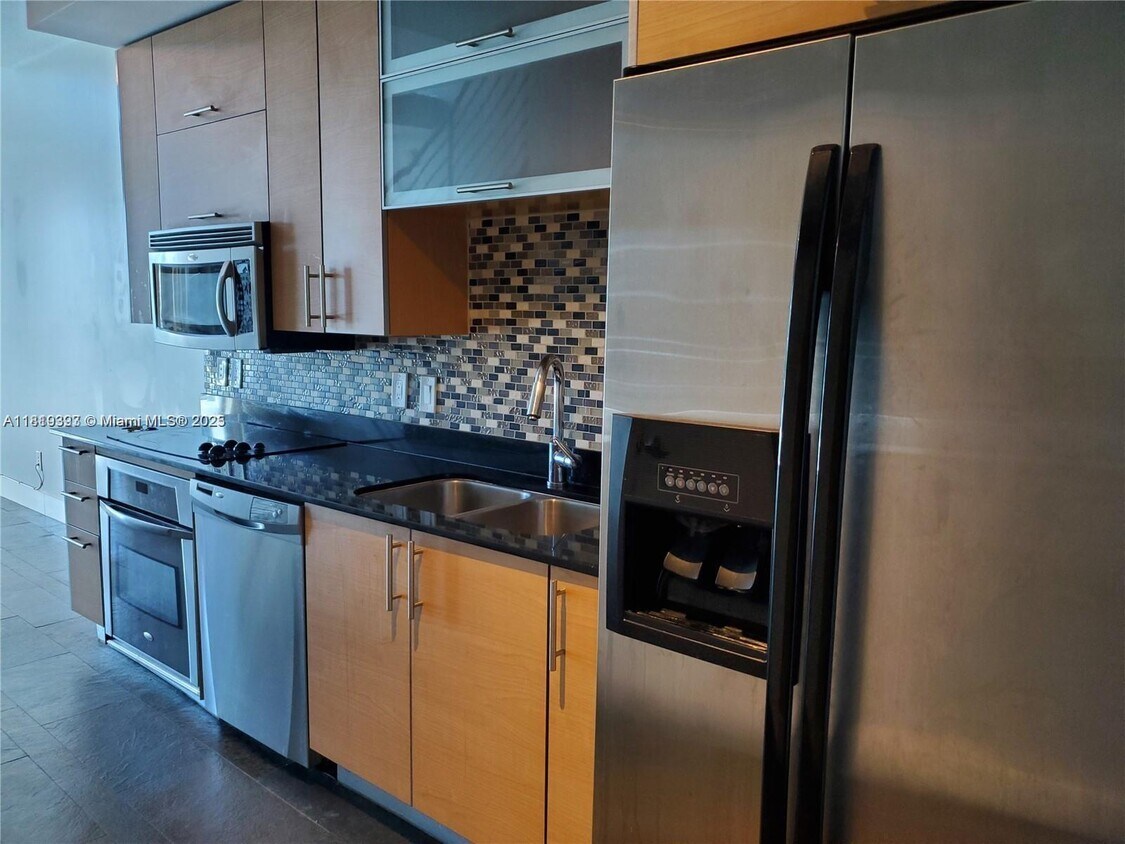 Foto principal - 60 SW 13th St