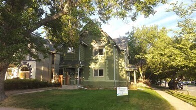 Building Photo - 3414 W 23rd Ave