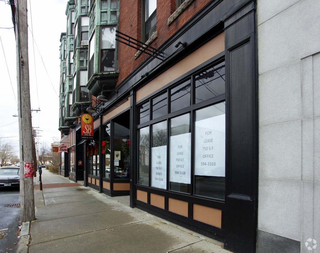 Building Photo - 62-70 E Pearl St