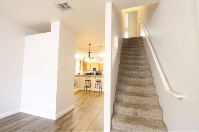 Foto del edificio - 3870 SW 20th Ave