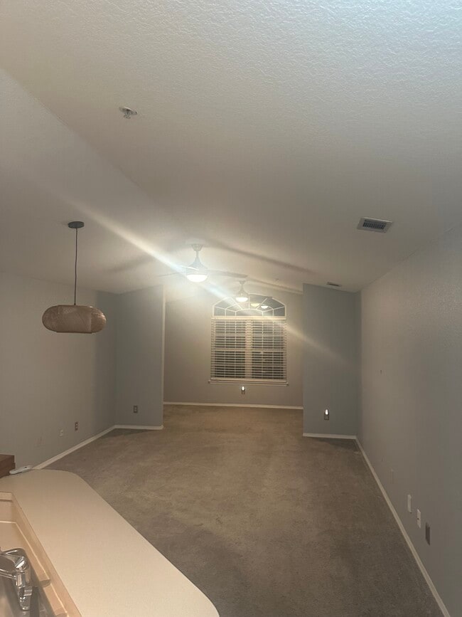 Living/dinning/office - 13810 Sutton Park Dr N