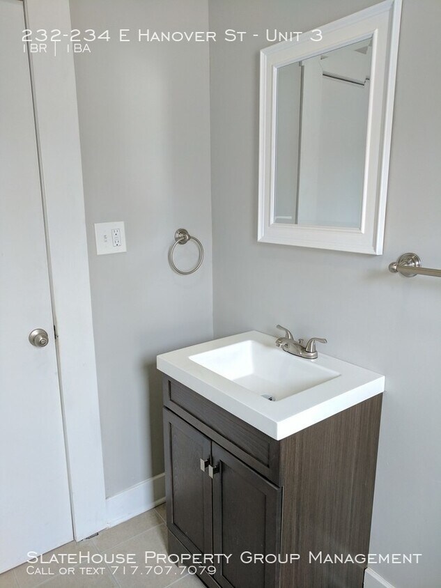 Foto del edificio - 232-234 E Hanover St